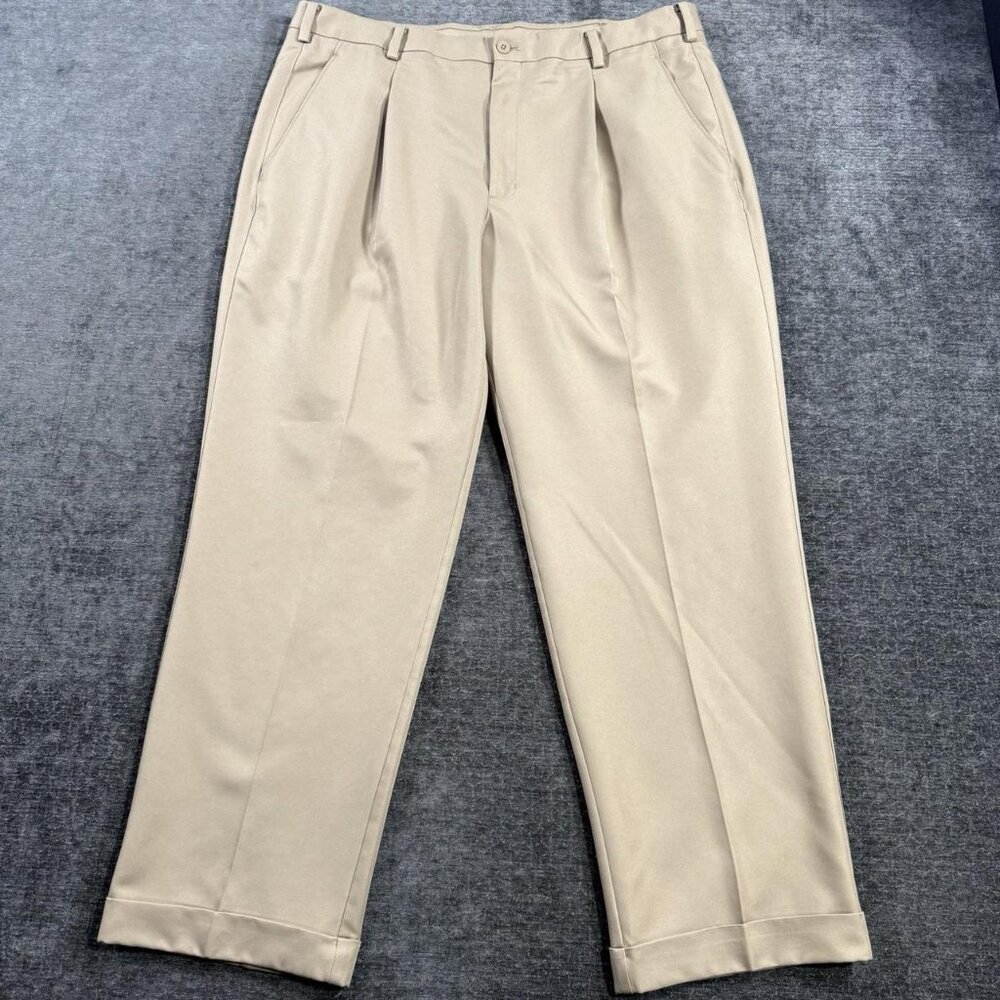 Men's Tan Pleated Cuffed Performance Pants